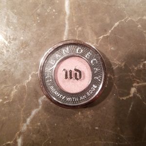 Eyeshadow Single